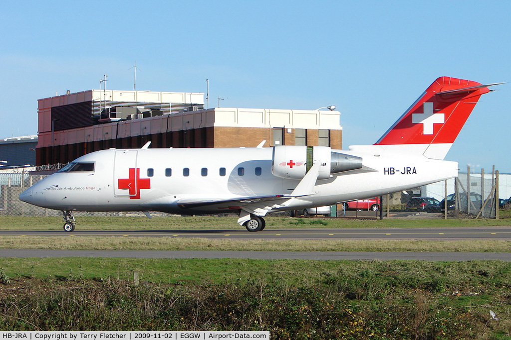 HB-JRA, 2002 Bombardier Challenger 604 (CL-600-2B16) C/N 5529, Challenger 604 at Luton