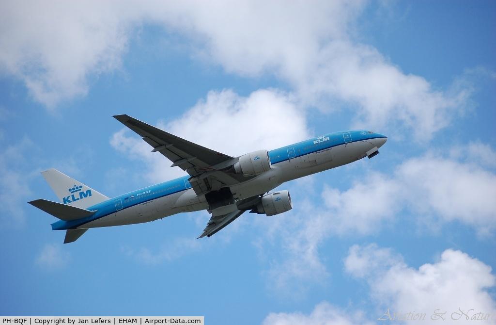 PH-BQF, 2004 Boeing 777-206/ER C/N 29398, KLM departing from Schiphol