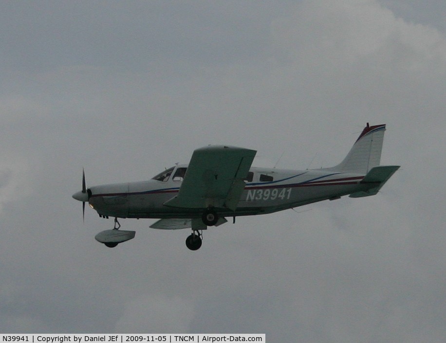 N39941, 1978 Piper PA-32-300 Cherokee Six C/N 32-7840179, After Grand case airport was close it was diverted to TNCM