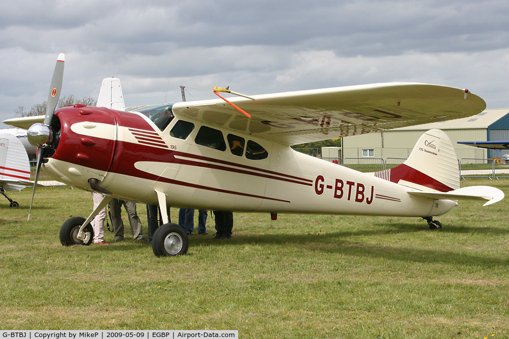 G-BTBJ, 1952 Cessna 190B C/N 16046, Visitor to the 2009 Great Vintage Flying Weekend.