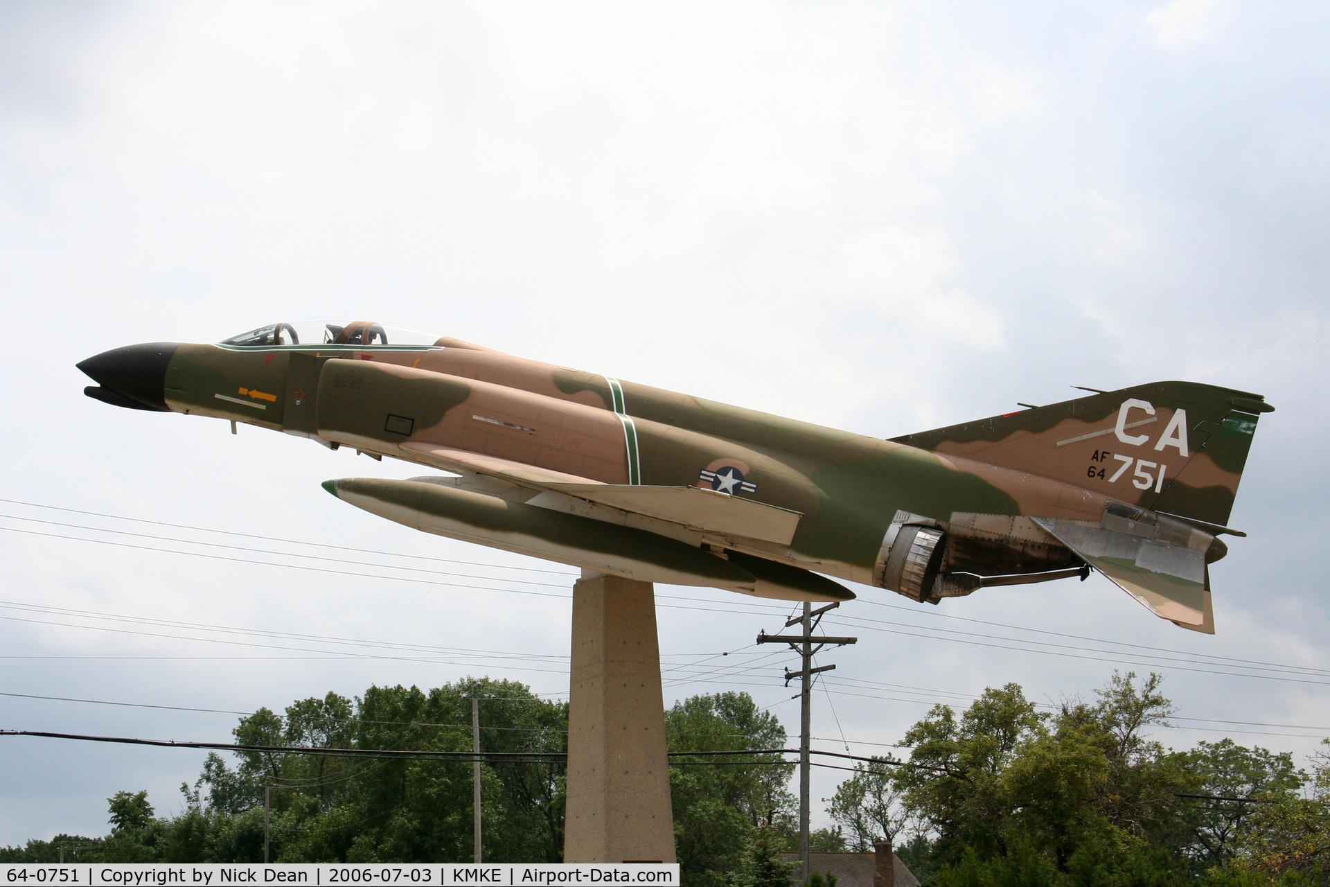 64-0751, 1964 McDonnell F-4C Phantom II C/N 848, KMKE