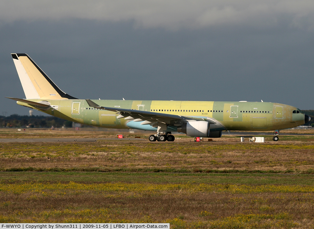 F-WWYO, 2010 Airbus A330-223 C/N 1039, C/n 1039 - For Aerolineas Argentinas but stored...
