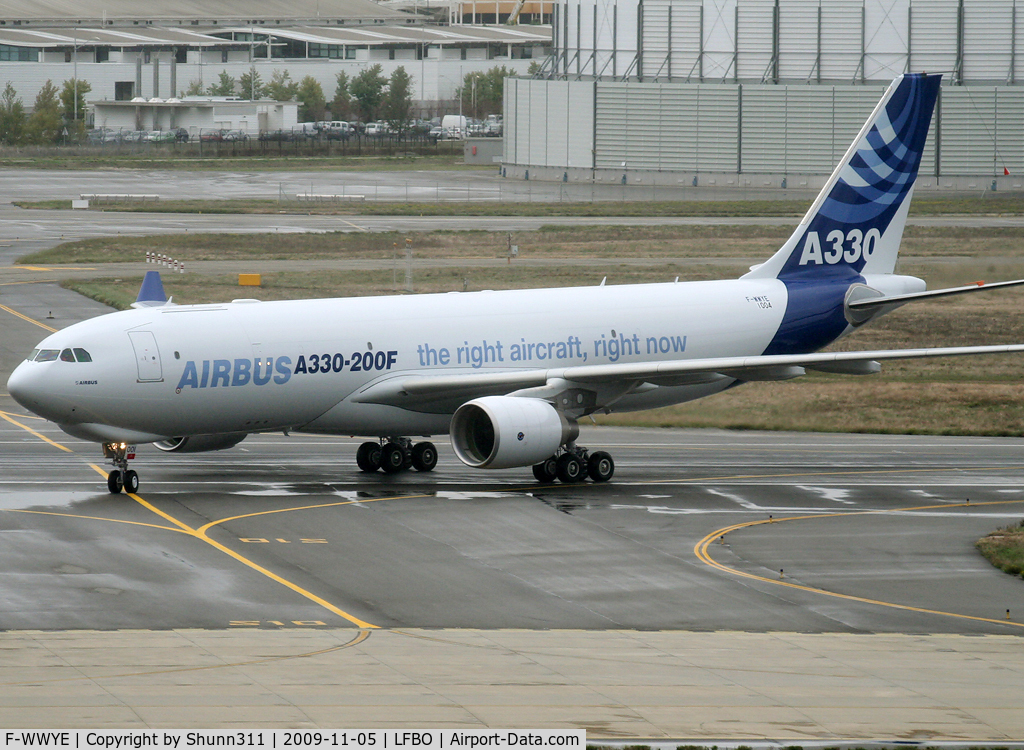 F-WWYE, 2009 Airbus A330-243F C/N 1004, C/n 1004 - 