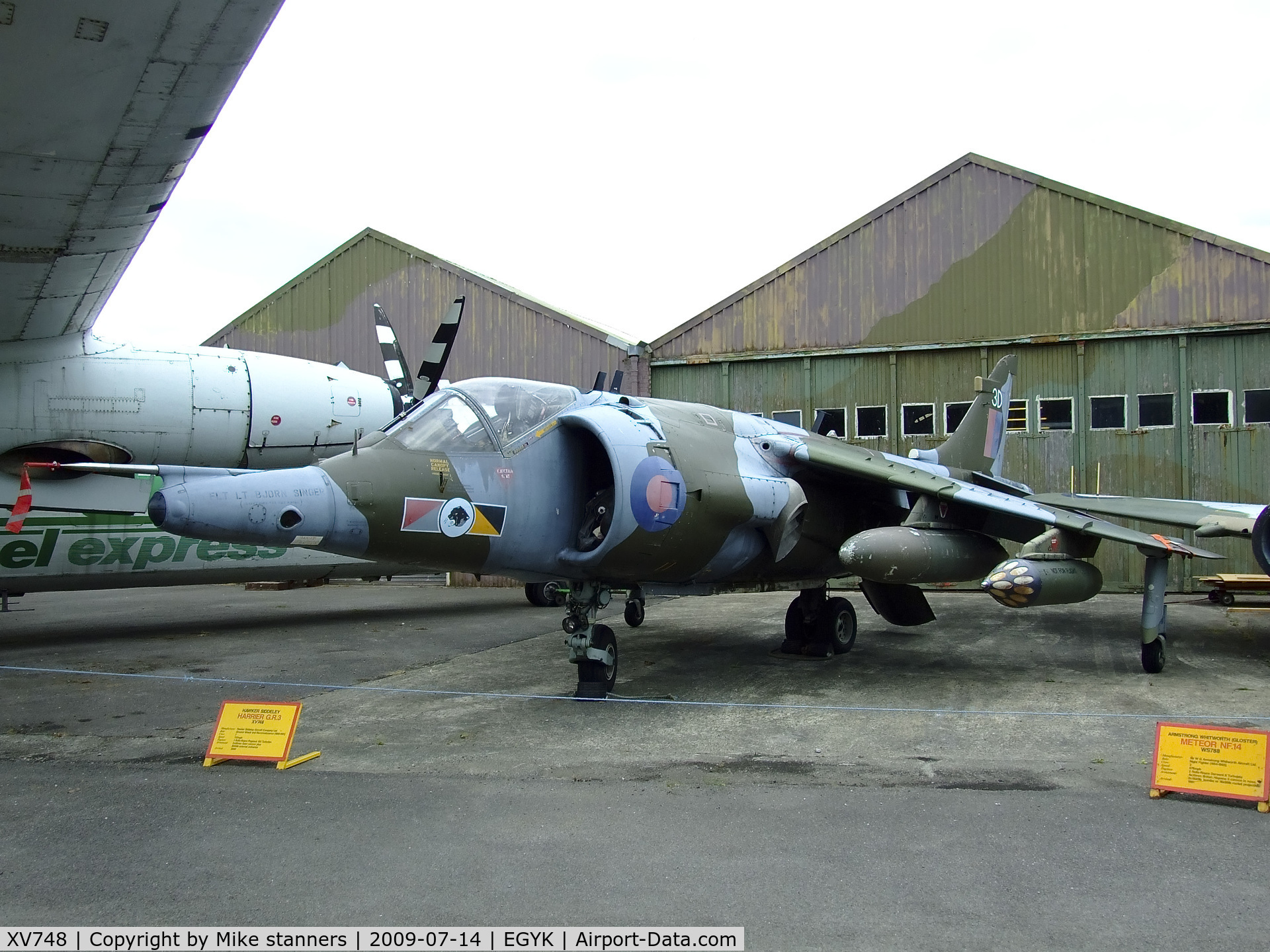 XV748, 1969 Hawker Siddeley Harrier GR.3 C/N 712011, Harrier GR.3 3D,from 233OCU,Carrying 2x 100gal wing tanks and 2x MATRA 155 Rockets pods