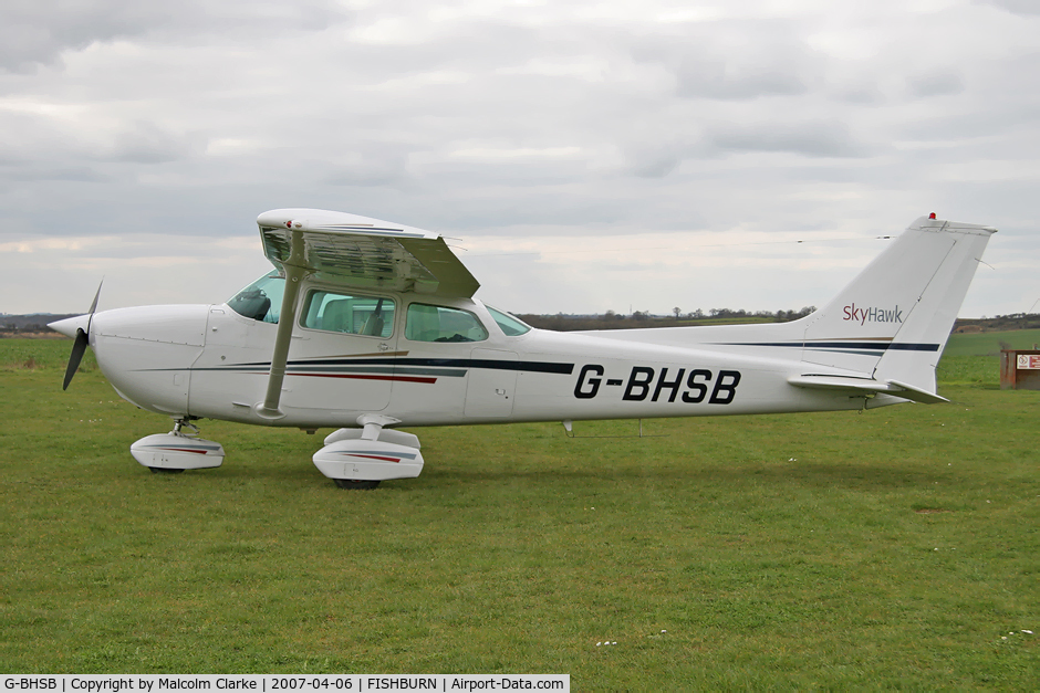 G-BHSB, 1980 Cessna 172N Skyhawk C/N 172-72977, Cessna 172N Skyhawk 100 at Fishburn Airfield, UK in 2007.