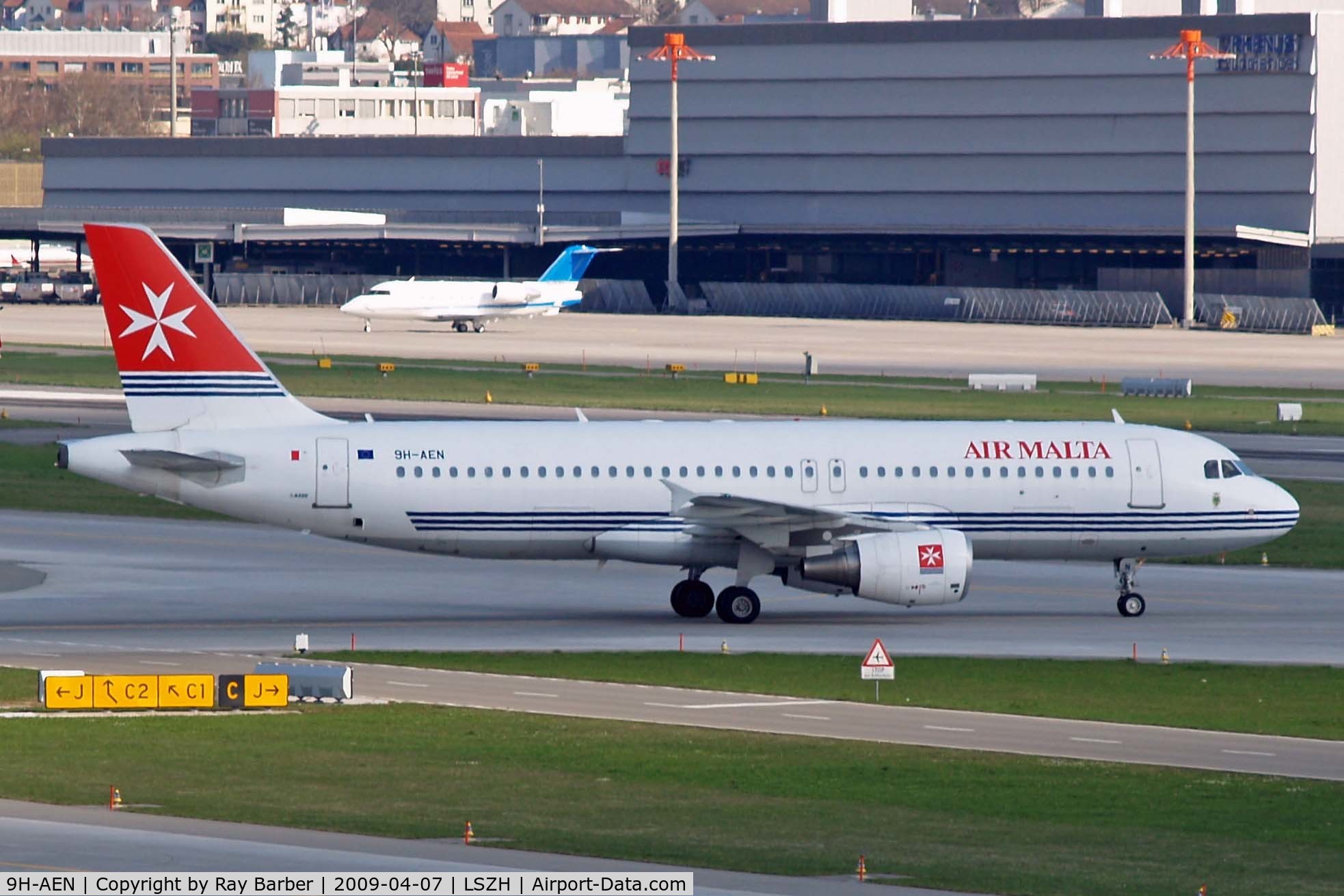 9H-AEN, 2005 Airbus A320-214 C/N 2665, Airbus A320-214 [2665] (Air Malta) Zurich~HB 07/04/2009. Just arrived.