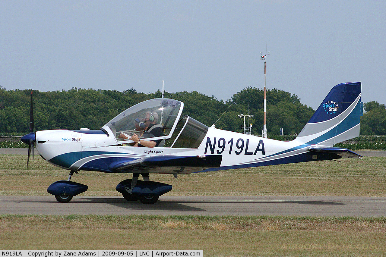 N919LA, 2007 Evektor-Aerotechnik Sportstar Plus C/N 20070919, Warbirds on Parade 2009 - at Lancaster Airport, Texas