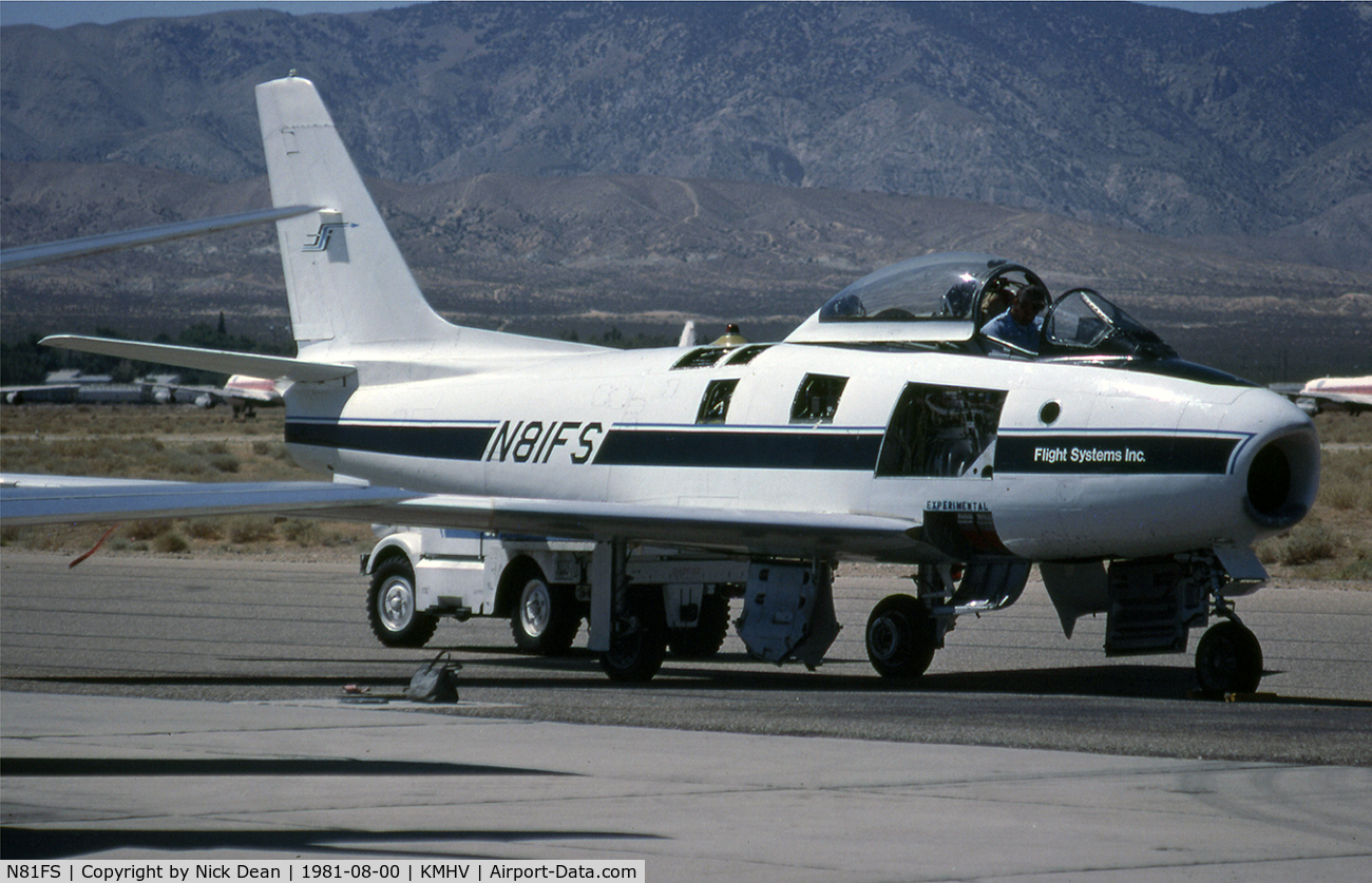 N81FS, Canadair F-86E MK.6 C/N 1593, KMHV