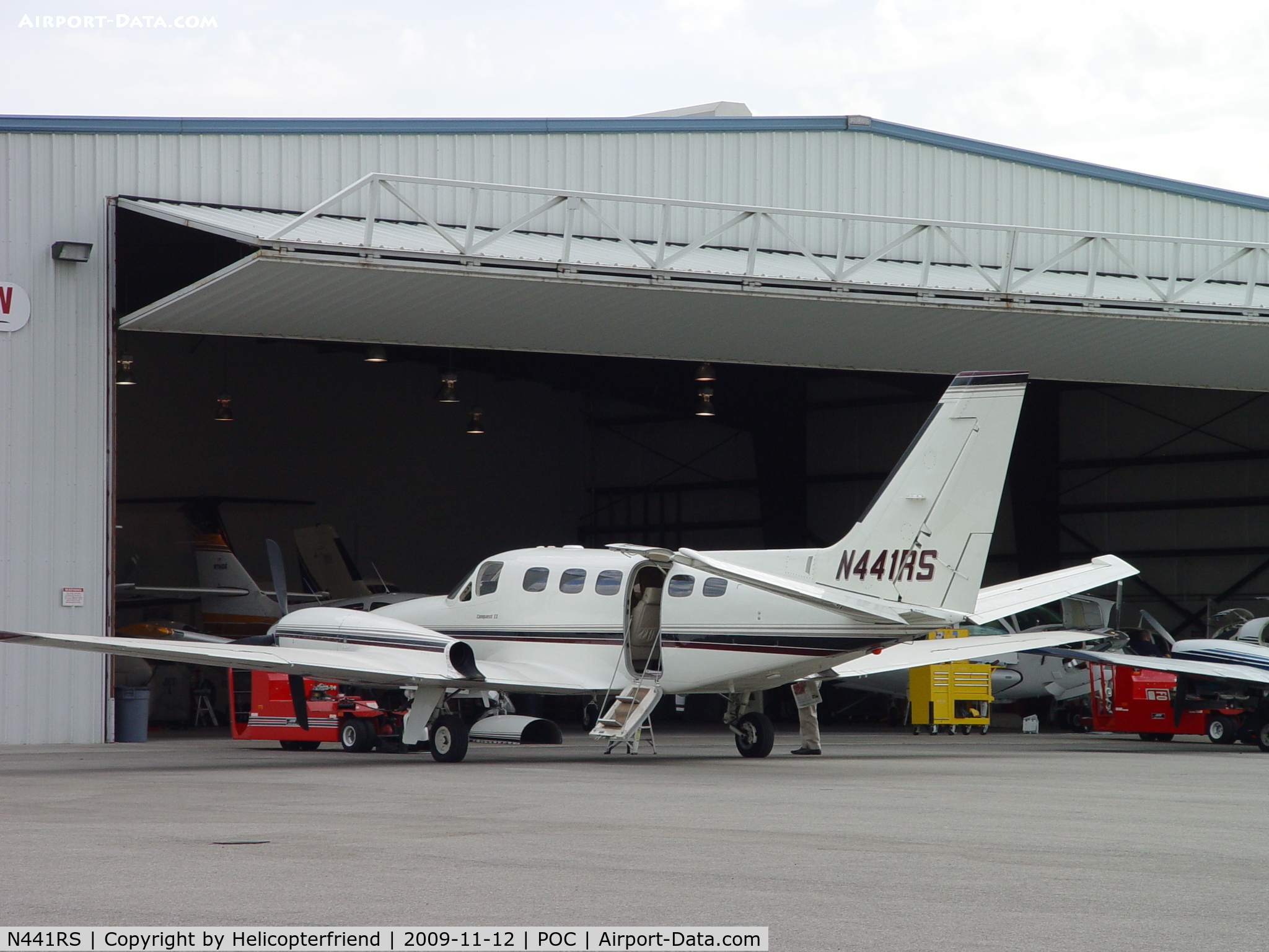 N441RS, 1981 Cessna 441 Conquest II C/N 441-0221, Parked at Howard Aviation