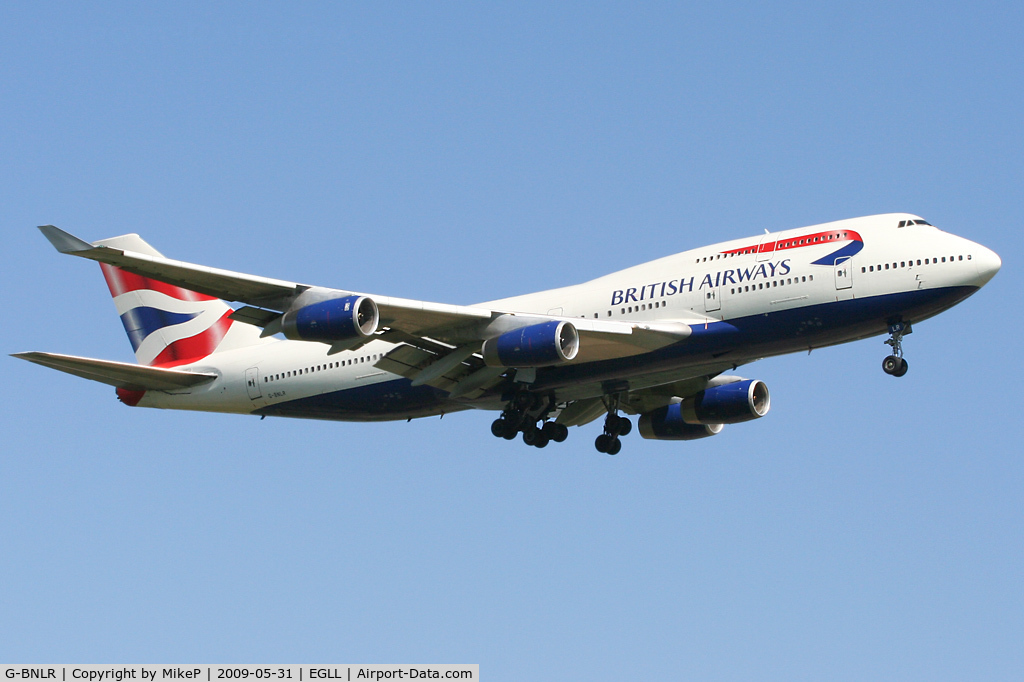 G-BNLR, 1990 Boeing 747-436 C/N 24447, Short final to 09L at Heathrow.