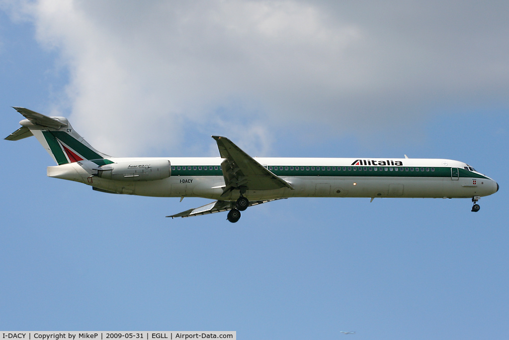 I-DACY, 1991 McDonnell Douglas MD-82 (DC-9-82) C/N 53059, Short final to 09L at Heathrow.