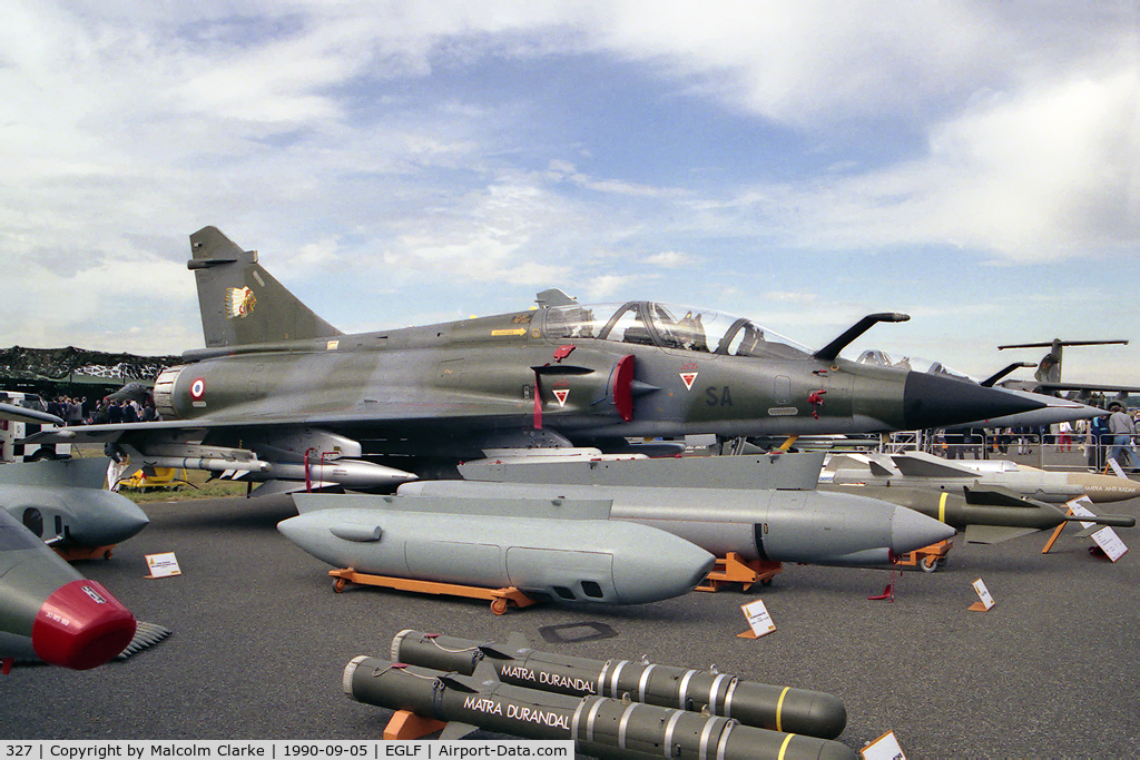 327, 1988 Dassault Mirage 2000N C/N 239, Dassault Mirage 2000N at Farnborough International 1990