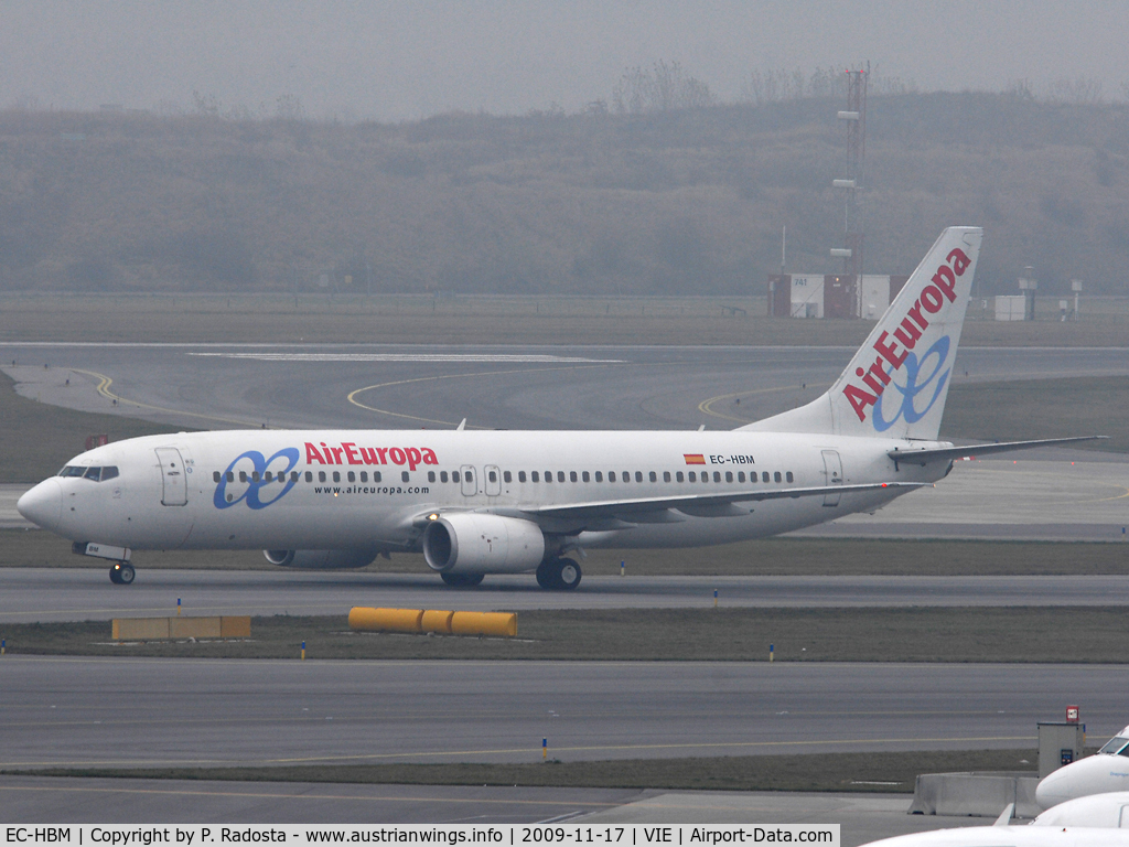 EC-HBM, 1999 Boeing 737-85P C/N 28382, The spanisch national soccer team arrived with this plane in VIE