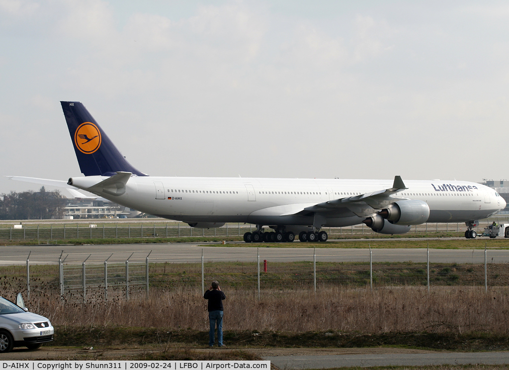 D-AIHX, 2009 Airbus A340-642 C/N 981, Delivery day where I was not the sole spotter in action :)