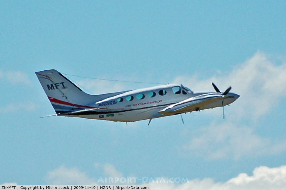 ZK-MFT, Cessna 421C Golden Eagle C/N 421C-0886, At Napier