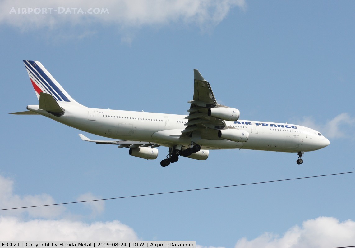 F-GLZT, 2000 Airbus A340-313X C/N 319, Air France A340-300