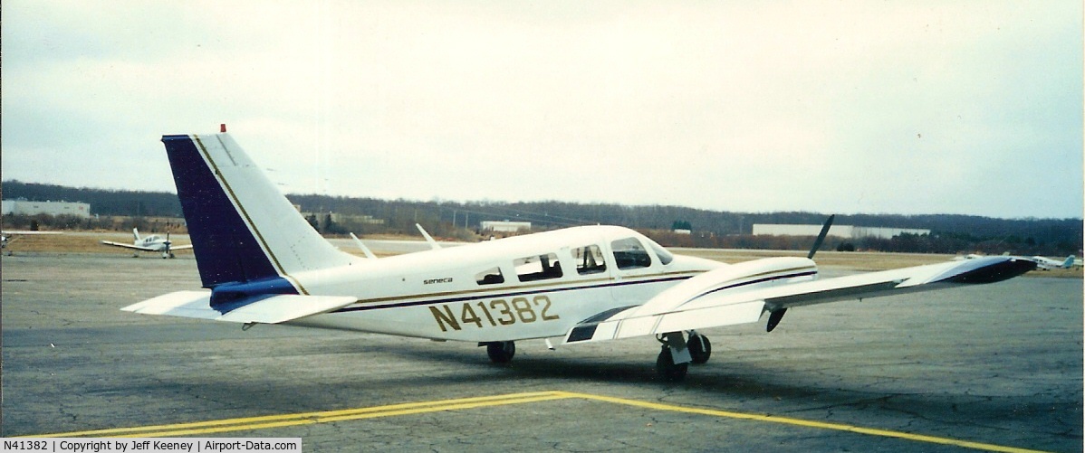 N41382, 1974 Piper PA-34-200 C/N 34-7450114, Just after I painted it, 1996 or '97.