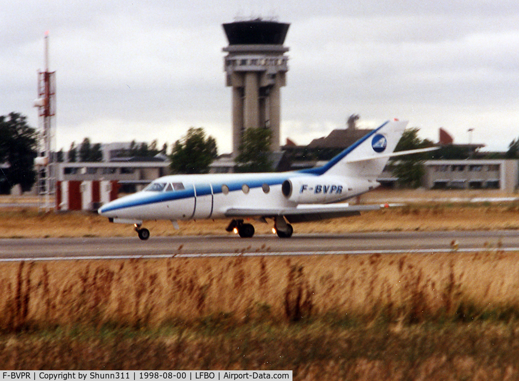 F-BVPR, 1975 Dassault Falcon 10 C/N 5, Arriving rwy 33L