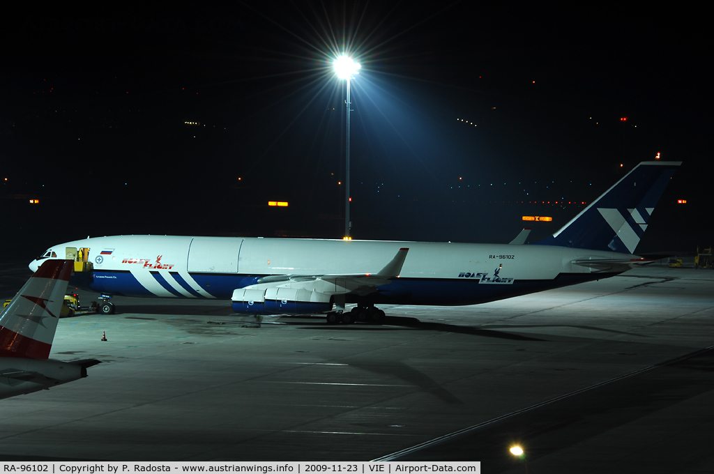 RA-96102, 1997 Ilyushin Il-96-400T C/N 97693201002, First visit at VIE