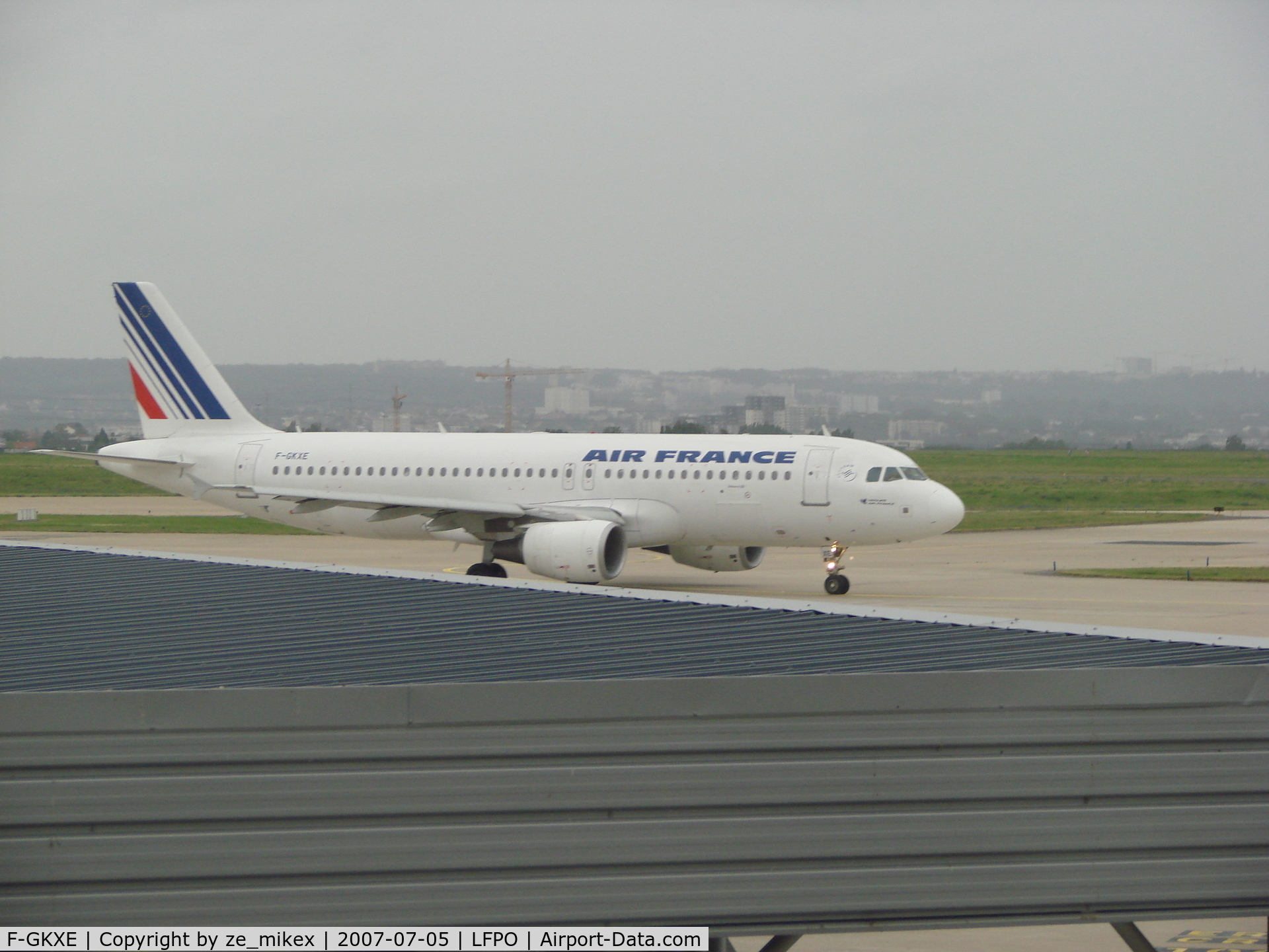 F-GKXE, 2002 Airbus A320-214 C/N 1879, When i went paris