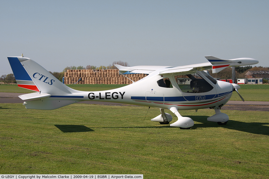G-LEGY, 2008 Flight Design CTLS C/N F-08-09-13, Flight Design CT-LS. During the 2009 John McLean Trophy aerobatic competition at Breighton Airfield, UK..