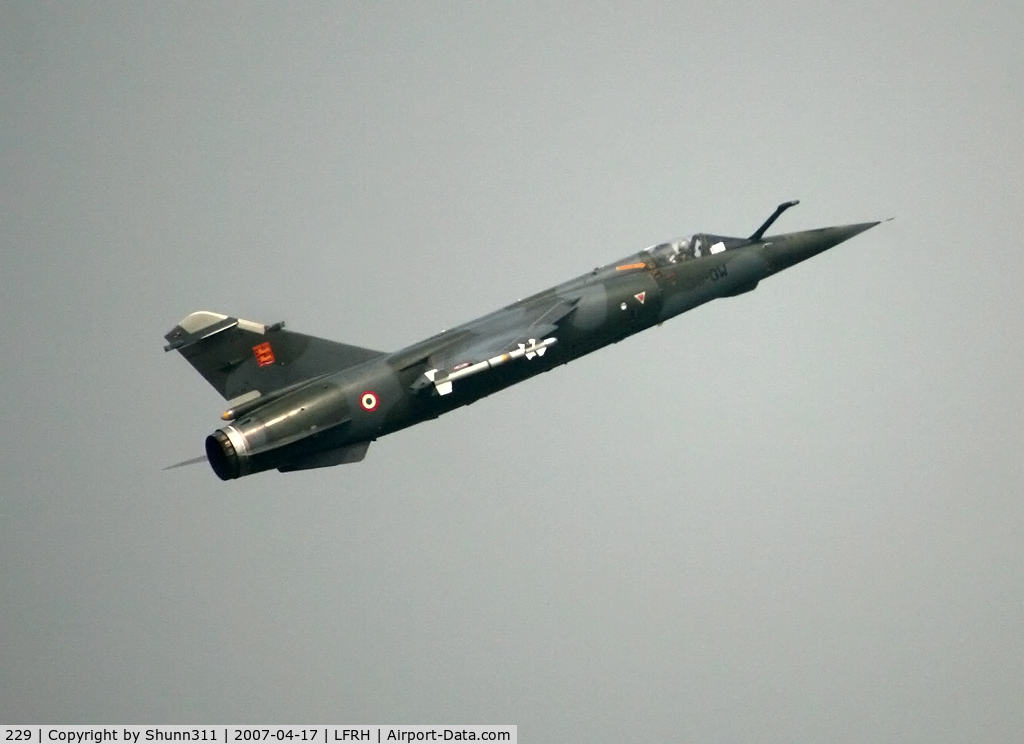229, Dassault Mirage F.1CT C/N 0000, On take off