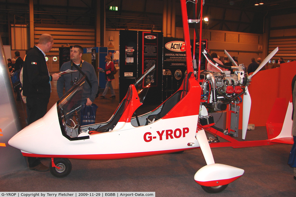 G-YROP, 2009 Magni Gyro M-16C Tandem Trainer C/N 16-09-5344, Exhibited at the NEC Birmingham (UK) - 2009 ' The Flying Show '
