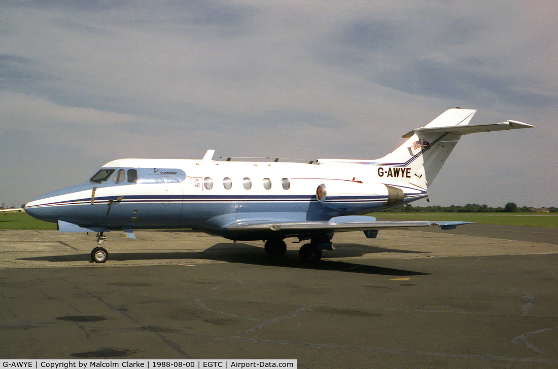 G-AWYE, 1966 Hawker Siddeley HS.125-1B/522 C/N 25090, Hawker Siddeley HS-125-1B/S522 at Cranfield Airfield in 1988.