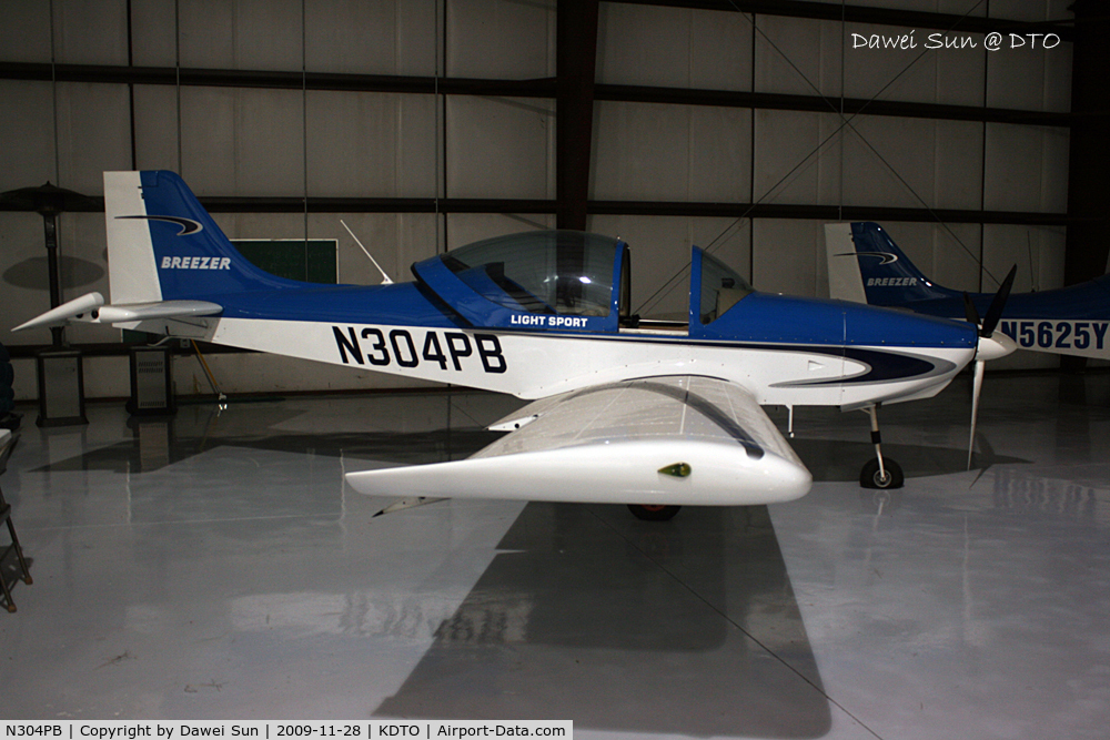 N304PB, 2008 Breezer Light Sport Aircraft C/N 006LSA, denton