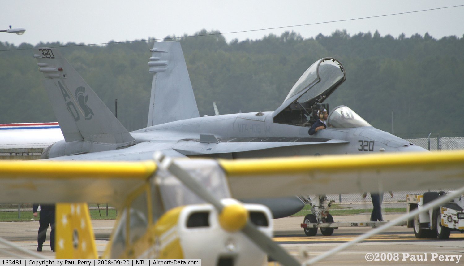 163481, 1988 McDonnell Douglas F/A-18C Hornet C/N 712/C041, Getting towed about