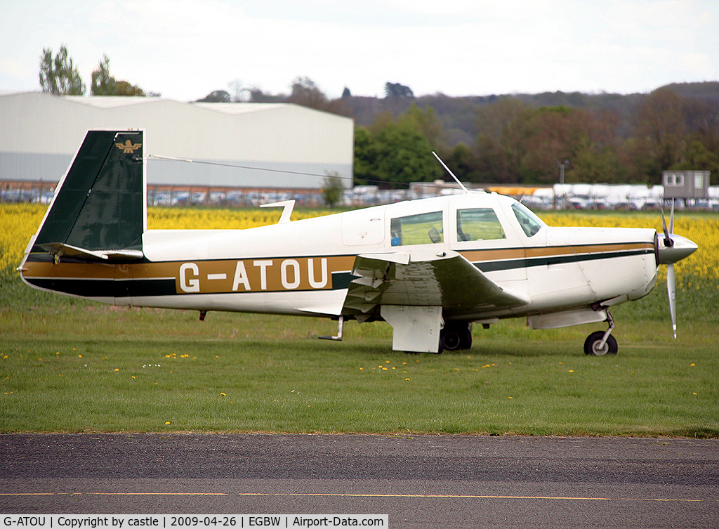 G-ATOU, 1966 Mooney M20E Super 21 C/N 961, seen @ Wellesbourne Mountford