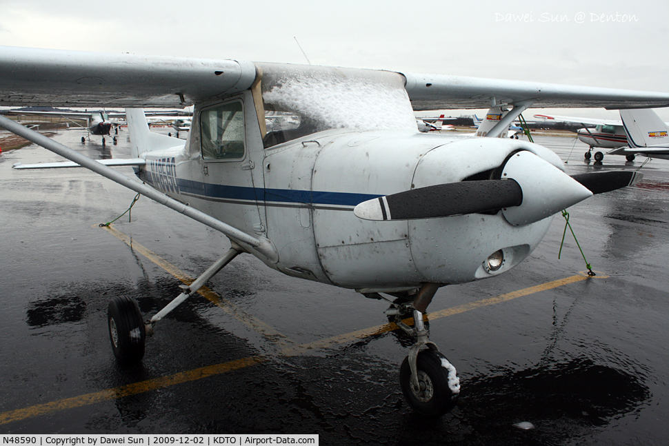 N48590, Cessna 152 C/N 15280920, denton