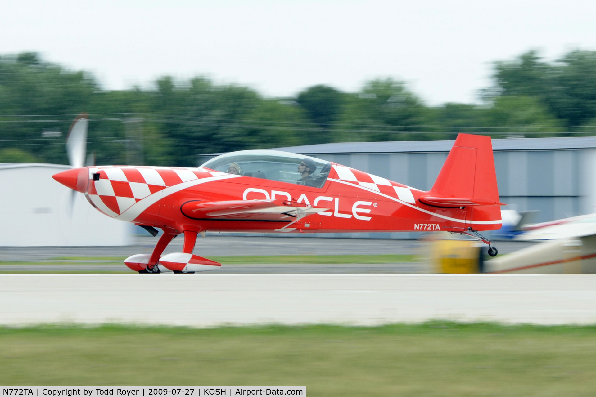 N772TA, 2007 Extra EA-300/L C/N 1260, EAA AIRVENTURE 2009