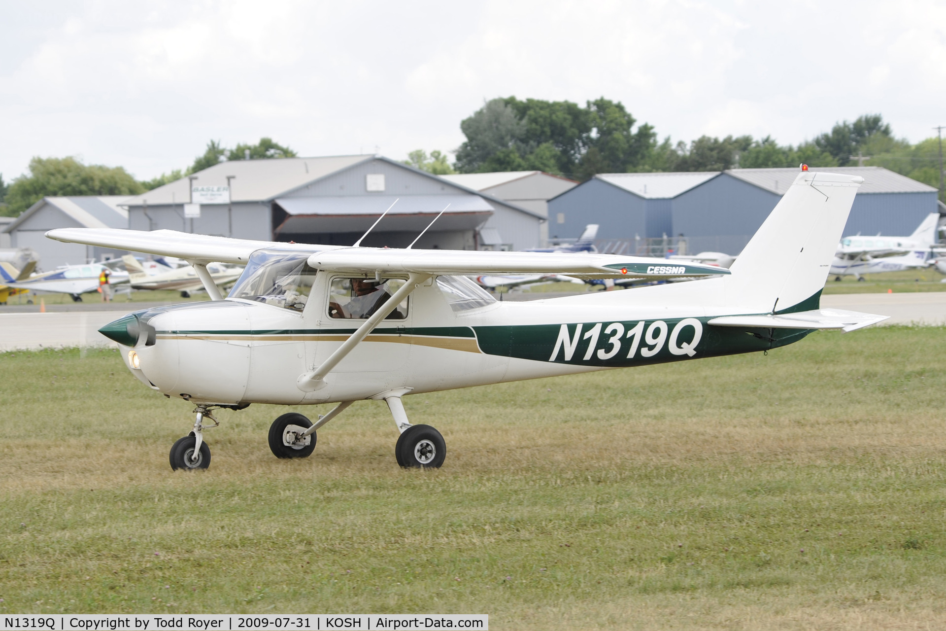 N1319Q, 1971 Cessna 150L C/N 15072619, EAA AIRVENTURE 2009