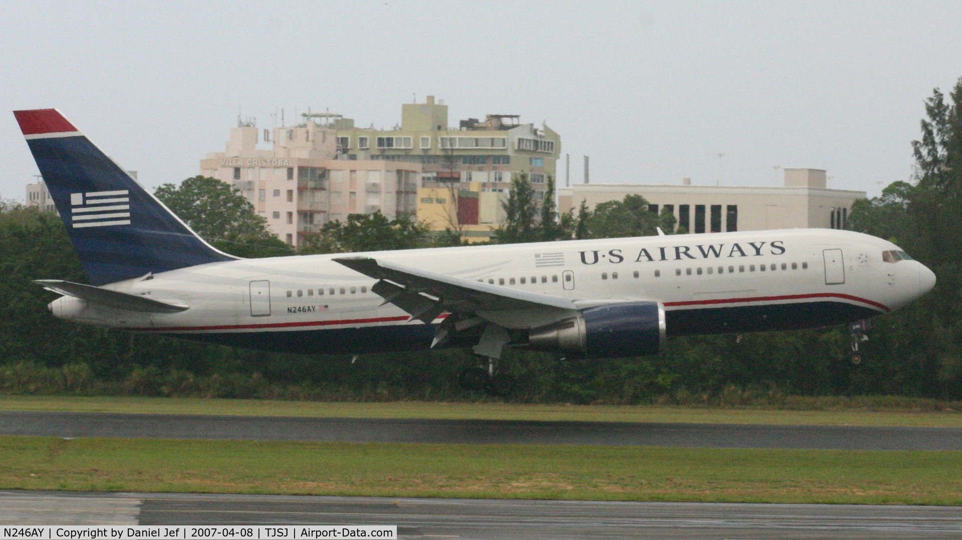 N246AY, 1987 Boeing 767-201ER C/N 23898, US Airways just befor touching down at TJSJ on a wet day