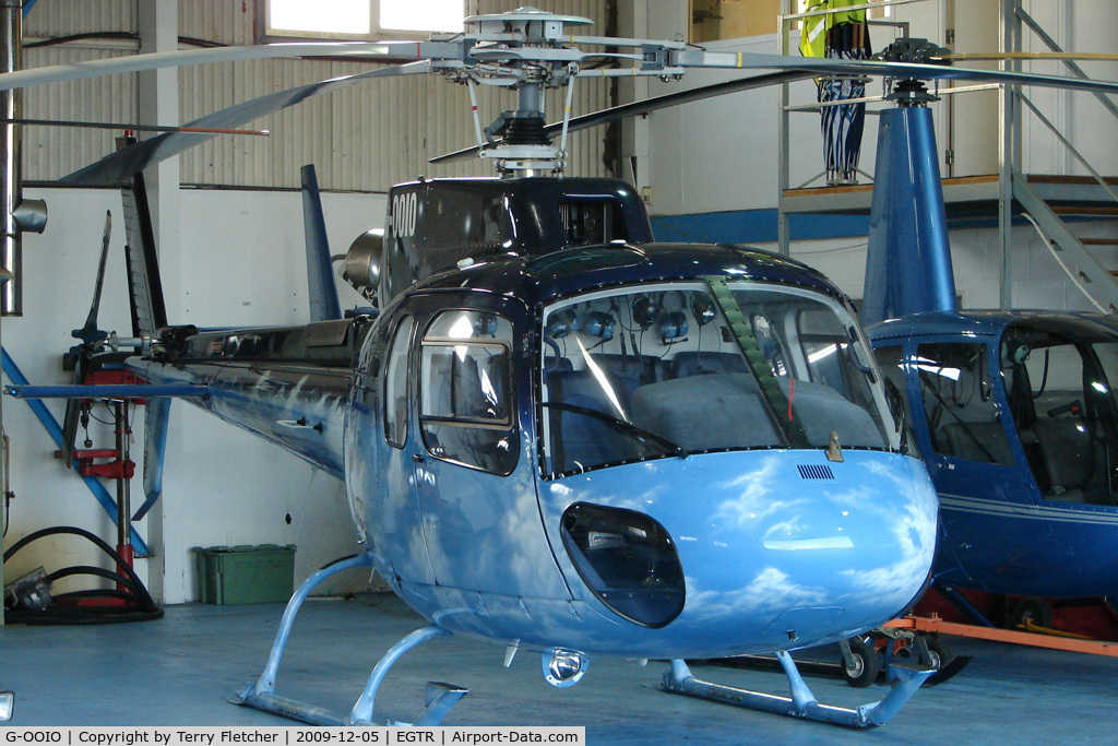 G-OOIO, 2001 Eurocopter AS-350B-3 Ecureuil Ecureuil C/N 3463, Eurocopter AS350B3 at Elstree