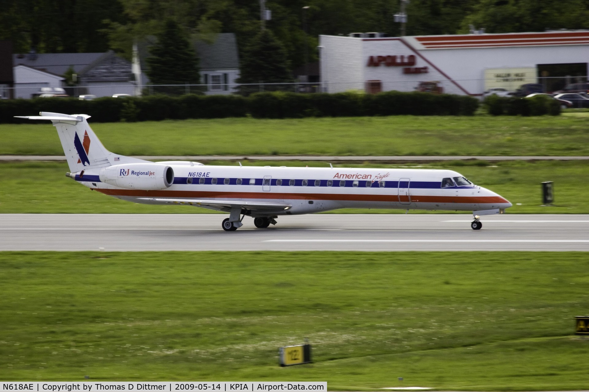 N618AE, 1998 Embraer ERJ-145LR (EMB-145LR) C/N 145097, American Eagle (N618AE) departure roll