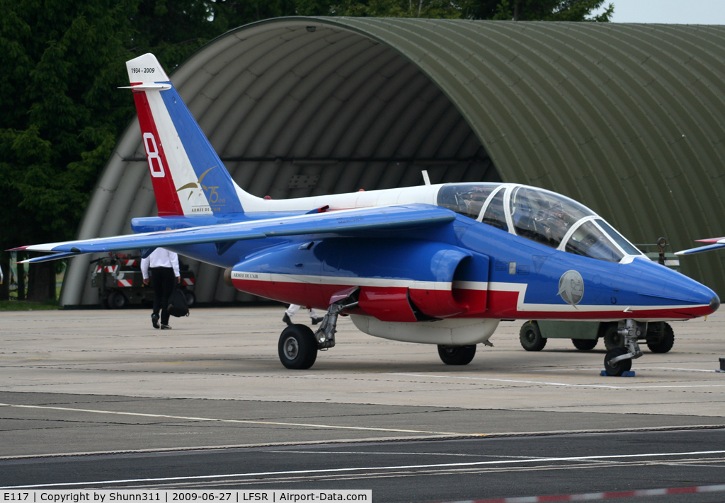 E117, , Used as a demo aircraft during LFSR Airshow 2009