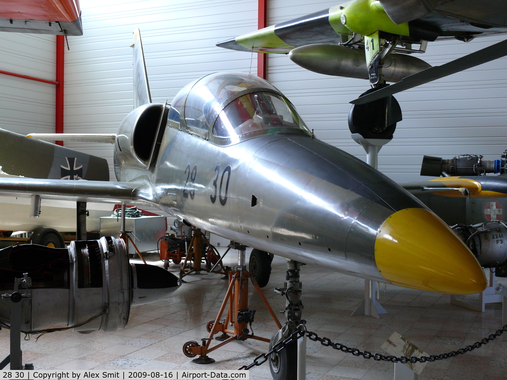 28 30, Lockheed TF-104G Starfighter C/N 583F-5960, Aero L-39 Albatros 28+30 German Air Force in hthe Hermerskeil Museum Flugausstellung Junior