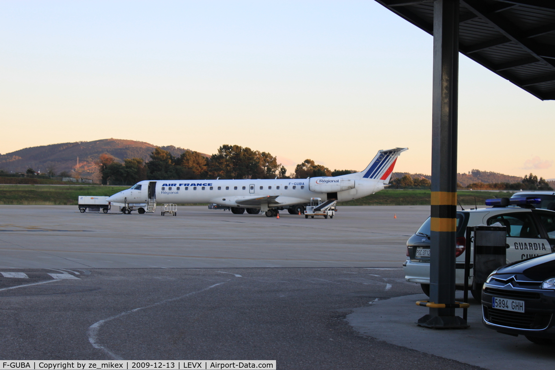 F-GUBA, 2001 Embraer EMB-145MP (ERJ-145MP) C/N 145398, Read to taxi to  fly to charles de Gaulle airport