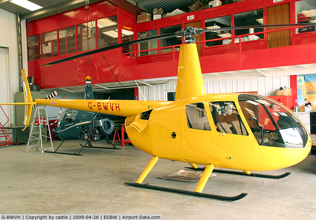 G-BWVH, 1994 Robinson R44 Astro C/N 0072, seen @ Wellesbourne Mountford