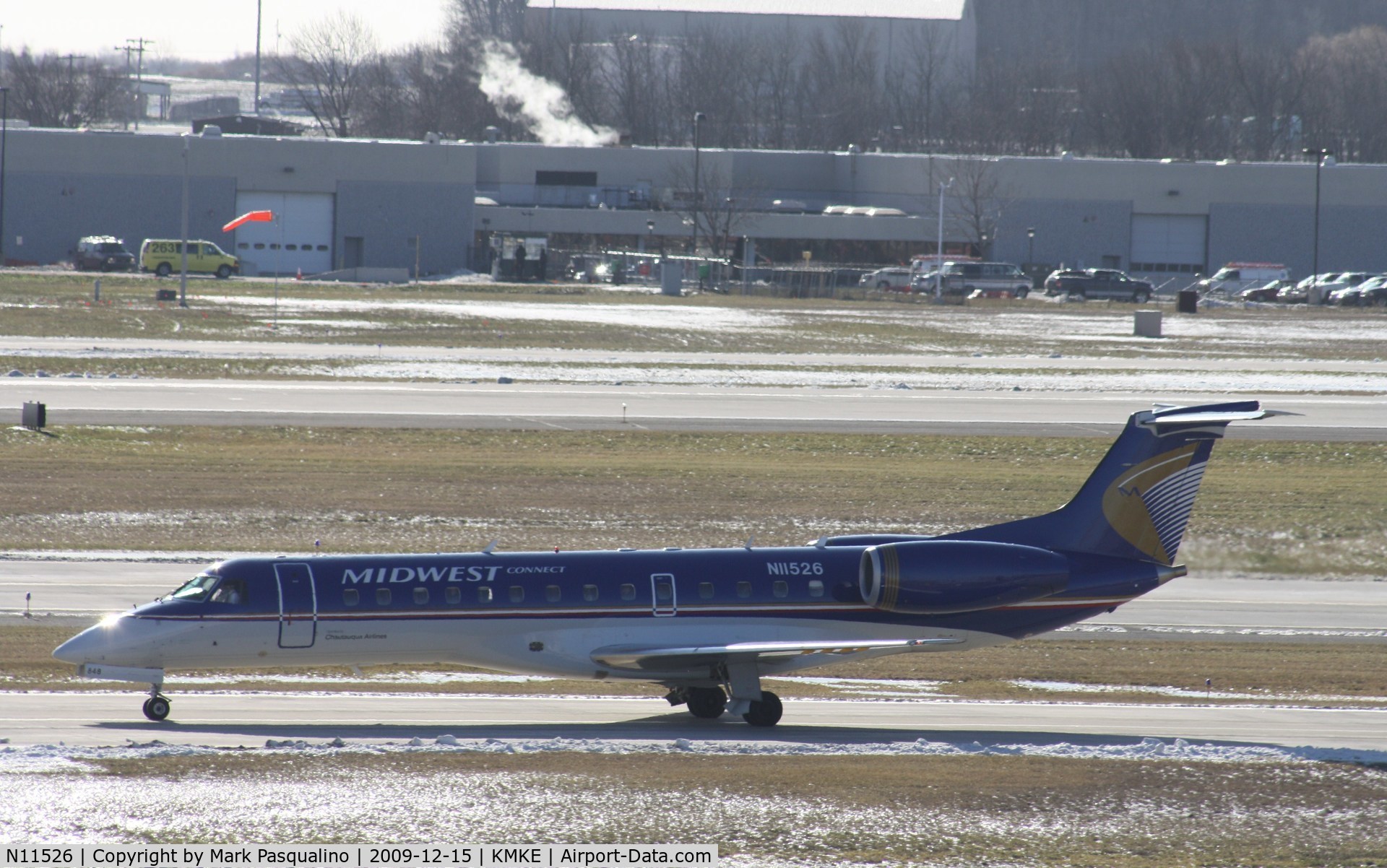 N11526, 2001 Embraer ERJ-135LR (EMB-135LR) C/N 145410, EMB-135LR