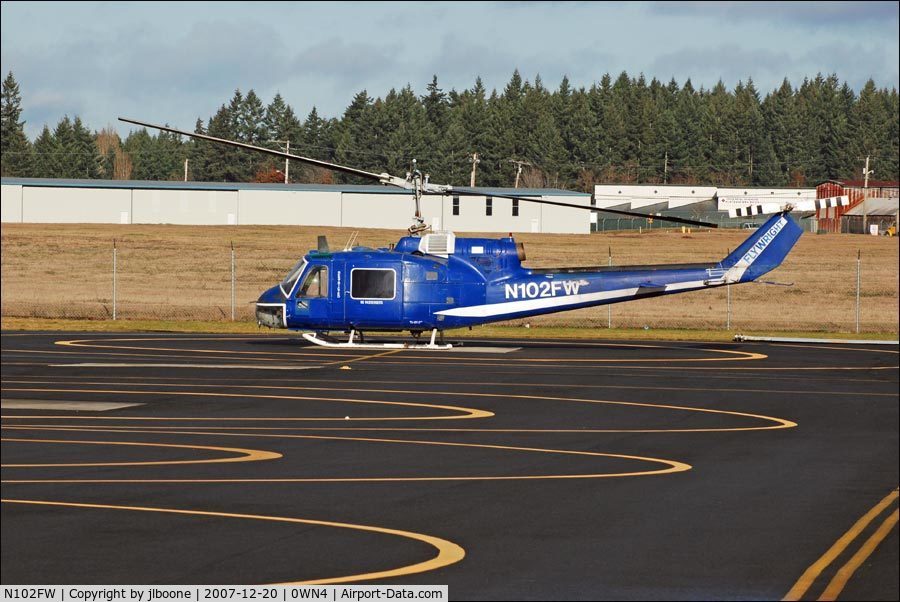 N102FW, Bell UH-1B C/N 62-1905, N102FW on the ground