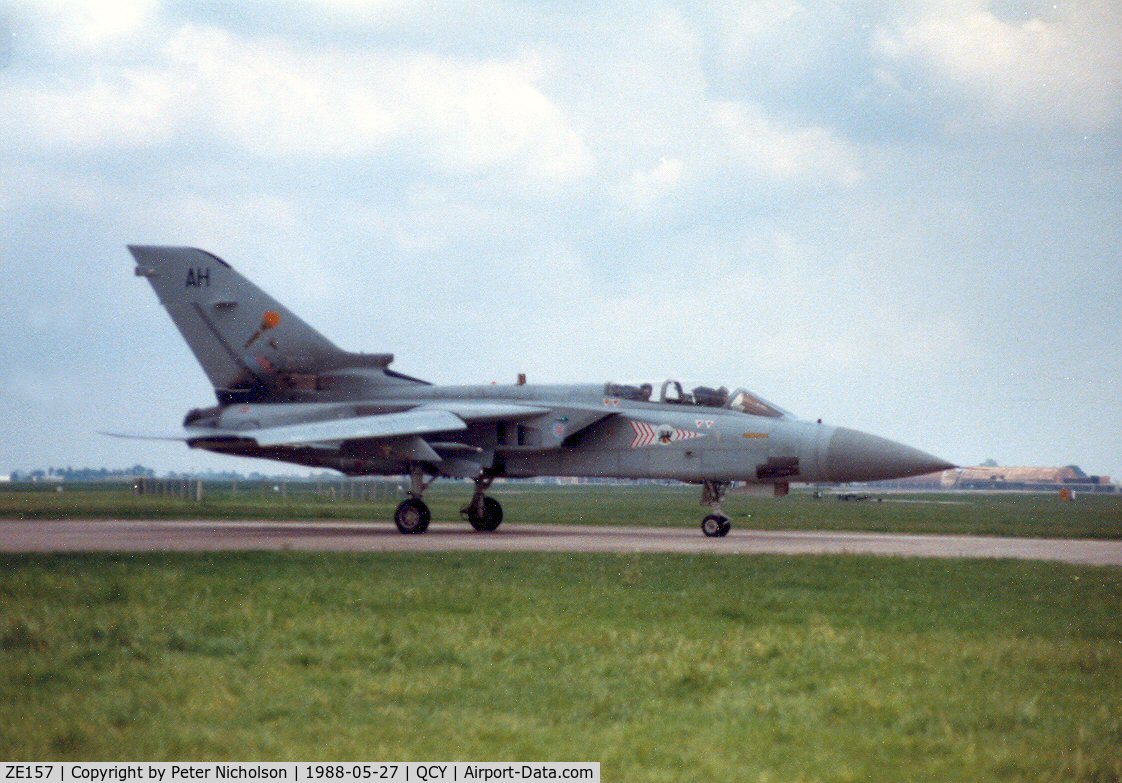 ZE157, 1986 Panavia Tornado F.3 C/N 500/AT010/3226, Tornado F.3 of 229 Operational Conversion Unit at RAF Coningsby as seen in May 1988.