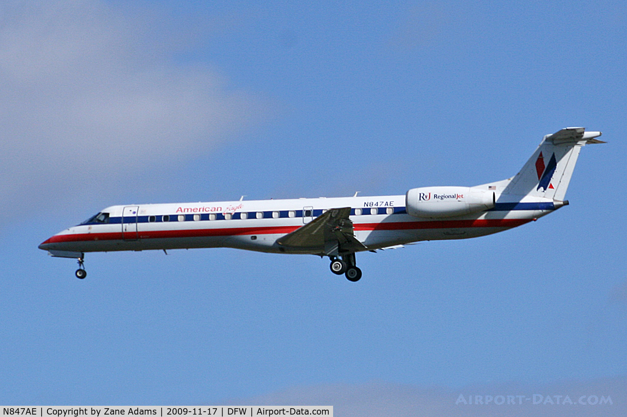 N847AE, 2003 Embraer ERJ-140LR (EMB-135KL) C/N 145707, American Eagle at DFW