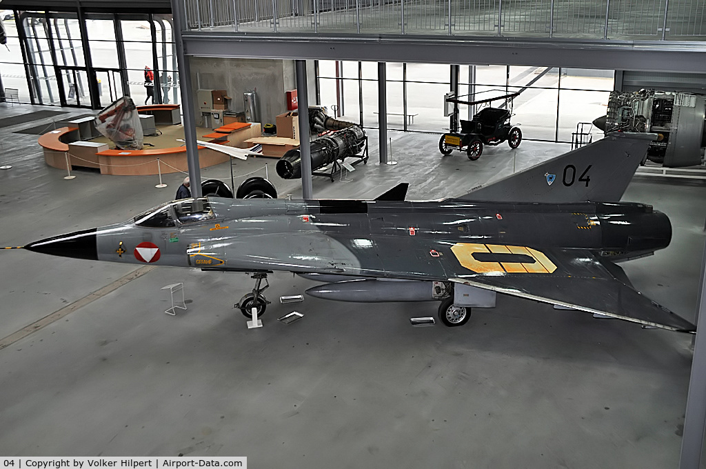 04, Saab J-35Oe MkII Draken C/N 35-1404, at Speyer