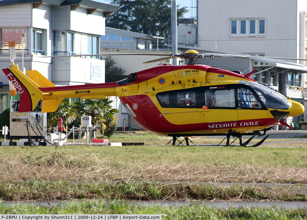 F-ZBPU, 2003 Eurocopter-Kawasaki EC-145 (BK-117C-2) C/N 9045, Waiting a new flight...