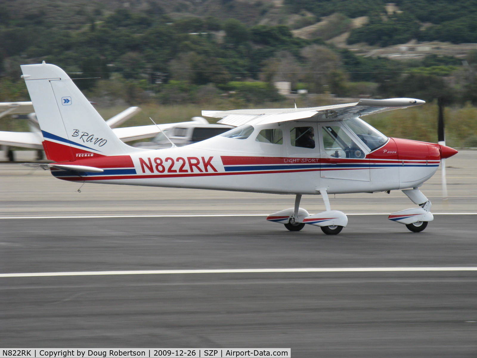 N822RK, 2007 Tecnam P-2004 Bravo C/N 096, 2007 Costruzioni Aeronautiche Tecnam P2004 BRAVO, Rotax 912ULS 100 Hp, landing roll Rwy 22