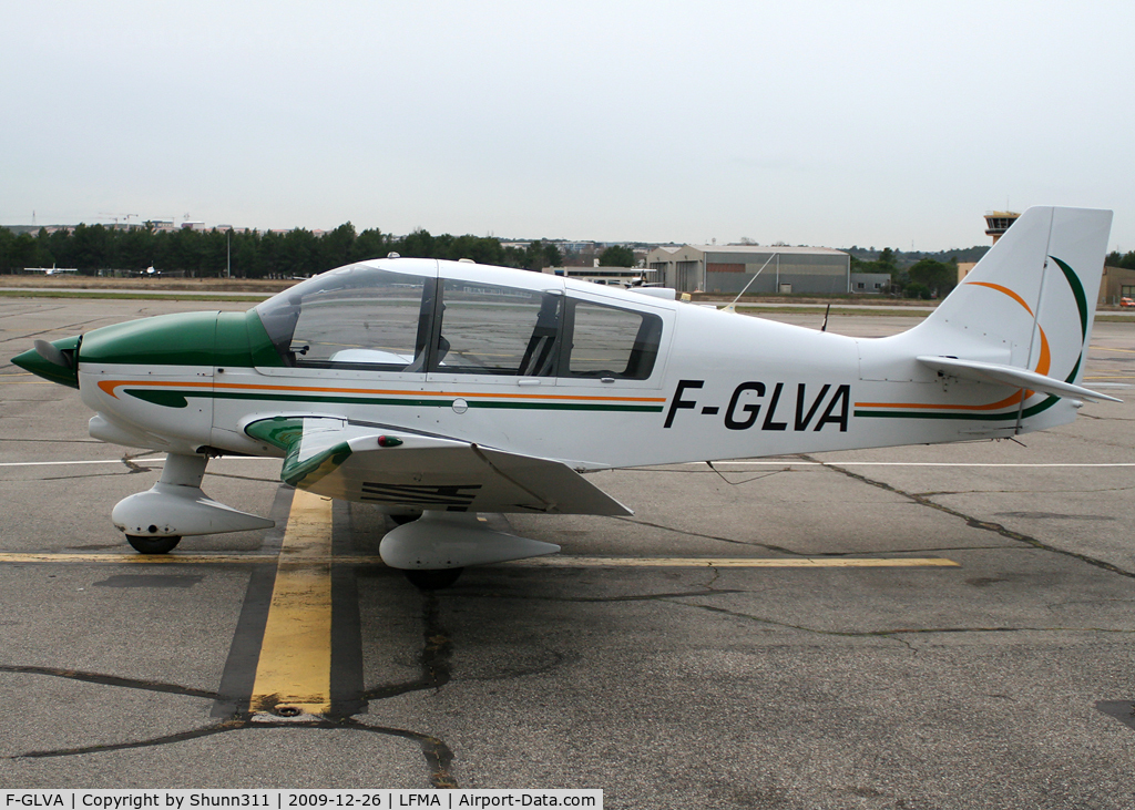 F-GLVA, Robin DR-400-180 Regent C/N 2146, Parked...