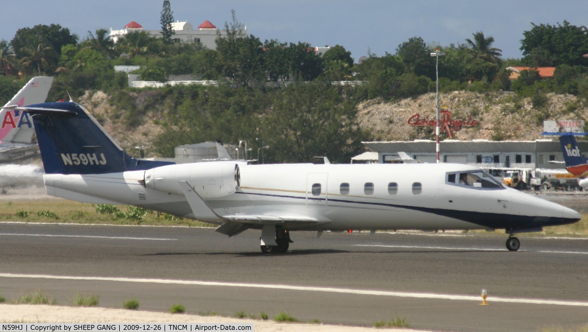 N59HJ, 1982 Gates Learjet 55 Longhorn C/N 027, N59HJ just landed and now back tracking on the runway